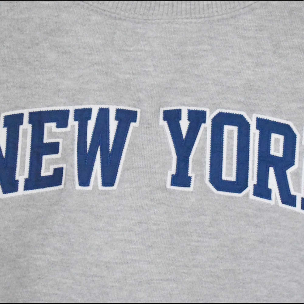 ❗️SOLD❗️NY Crewneck - Picture 4 of 5